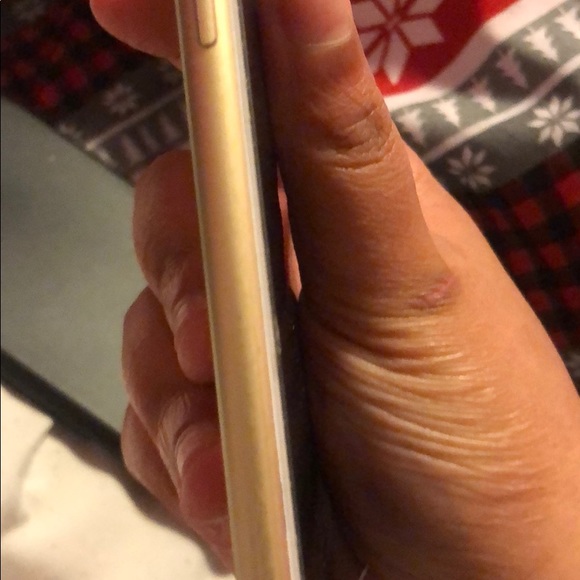 iPhone 7plus - Picture 3 of 4